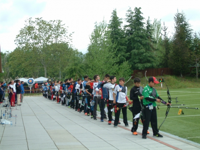 Cuatro arqueros de la FMTA, consiguen medallas en la 2ª tirada de la liga de Cadetes y menores de 14 años.